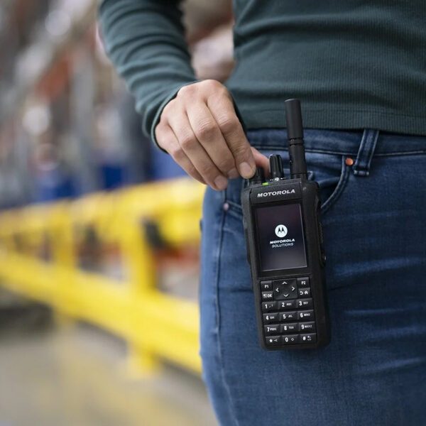 RADIO MOTOROLA MOTOTRBO R7 DIGITAL - Imagen 4